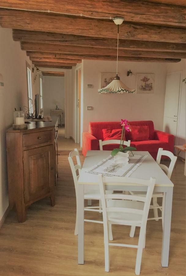 La Casa Nel Bosco Διαμέρισμα Μαλτσεζίνε Εξωτερικό φωτογραφία