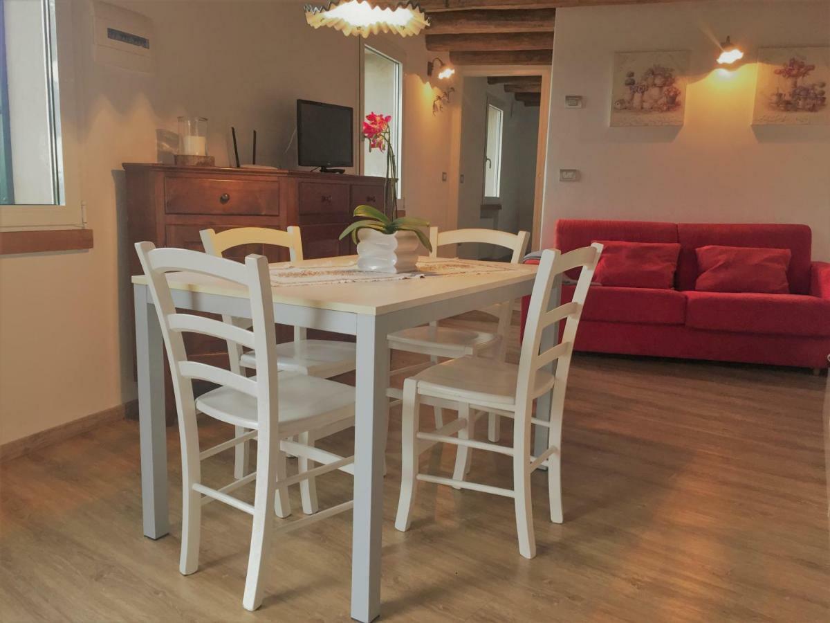 La Casa Nel Bosco Διαμέρισμα Μαλτσεζίνε Εξωτερικό φωτογραφία